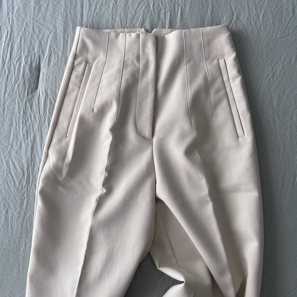 Assorted Women's Pants Lot - Picture 15 of 16